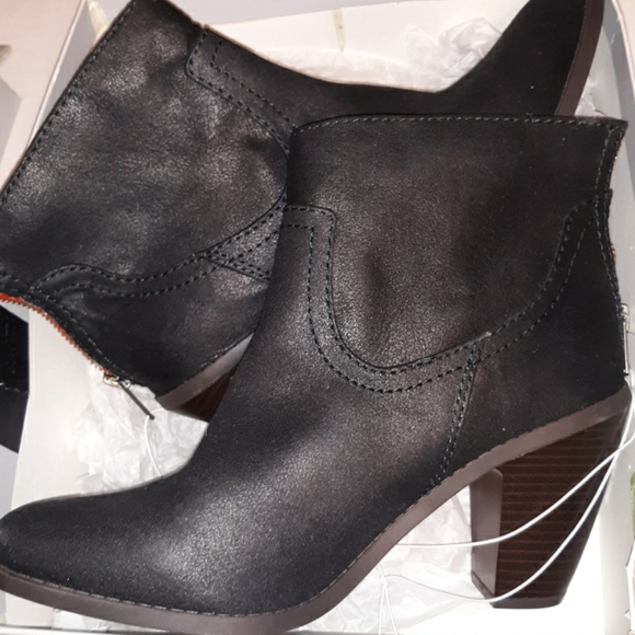 NWT Women's black "Kodi" Vegan Bootie Heel Boot 10 - Picture 5 of 8